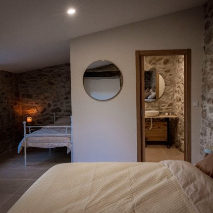 hotel-almeida-quinta-catita-portugal_